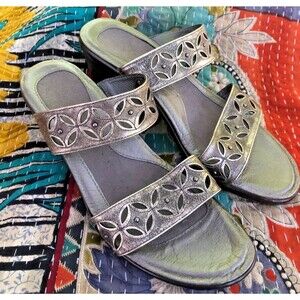 NAOT Sandals Metallic Leather Two Strap Slip On US 8.5 EU 39 Comfort Heel